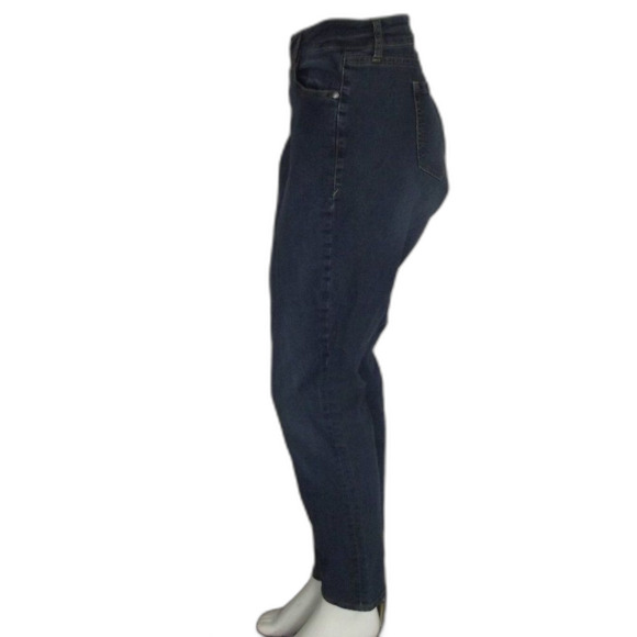 TORRID Jeans, 16R, Curvy Super Stretch, Dark Wash, Zipper fly, Pockets - Picture 6 of 13